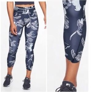 Athleta Floral Sonic Capri Navy Size XXS